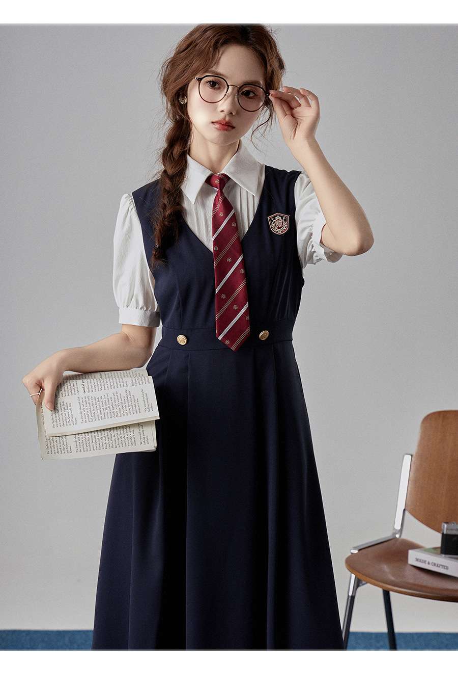 セーラー服 エレガント学院風ジャンパースカート制服コスプレセット