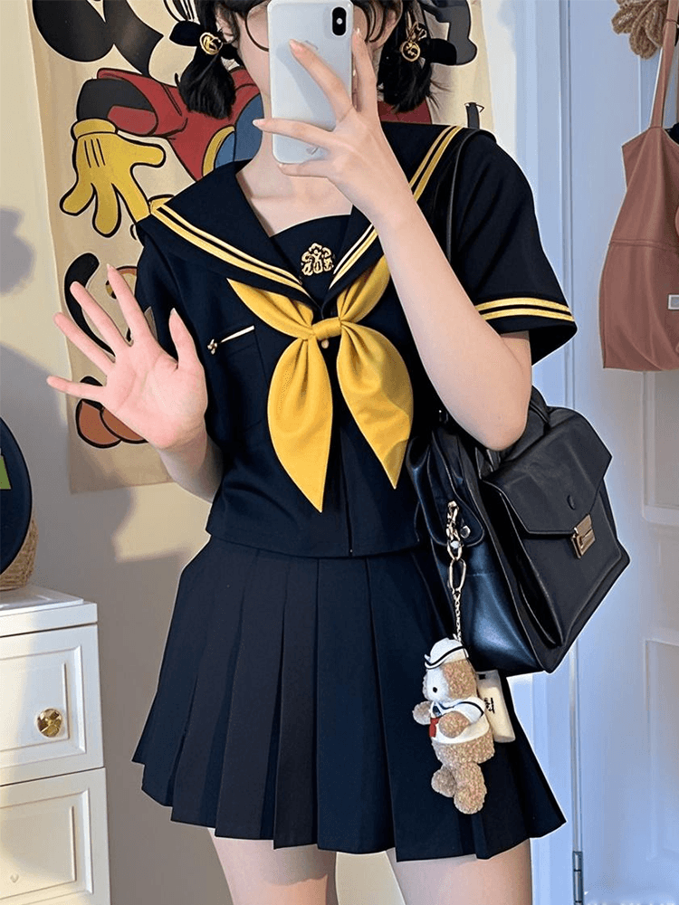 セーラー服 リボン飾り付き正統派