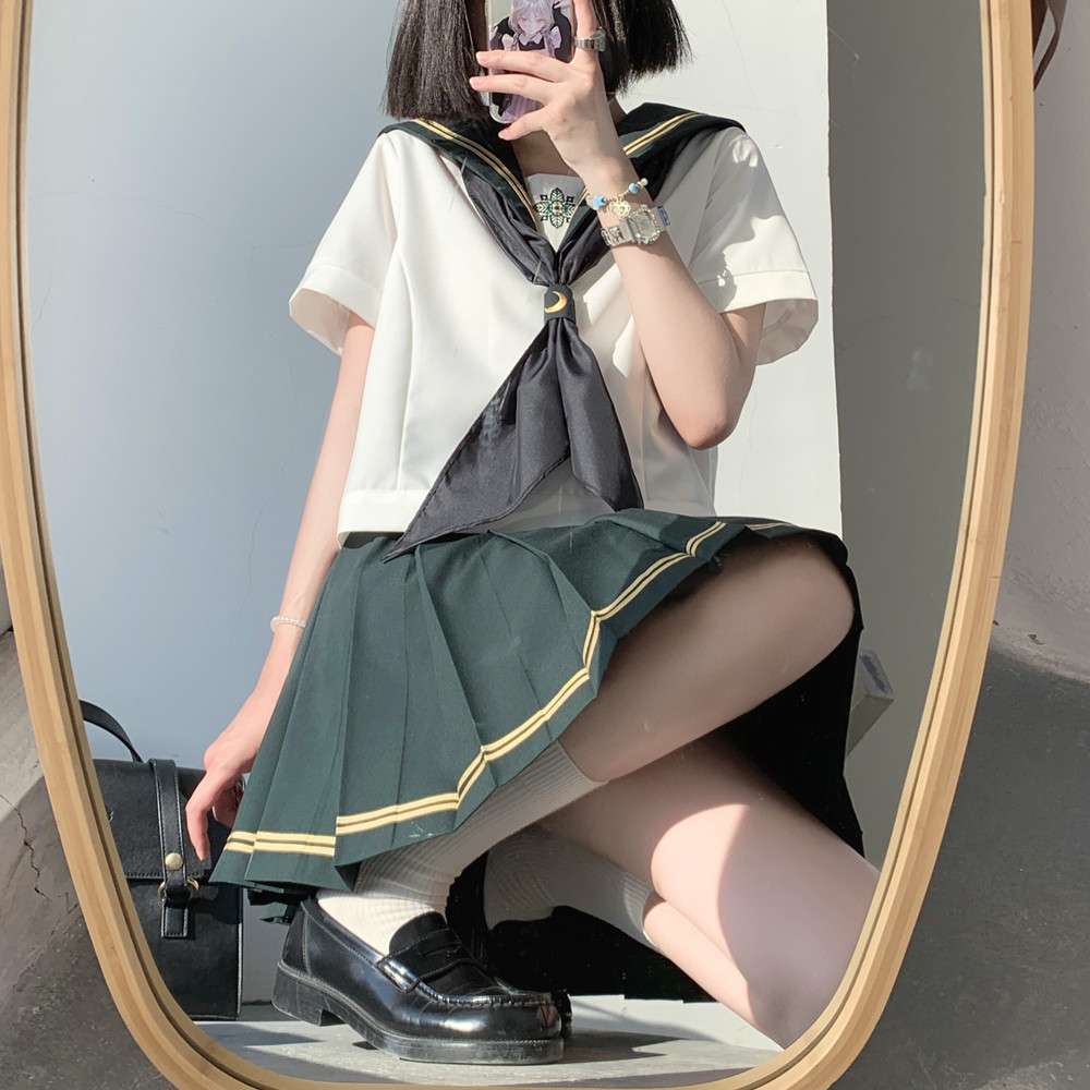 セーラー服 伝統的な学生風 上下セット