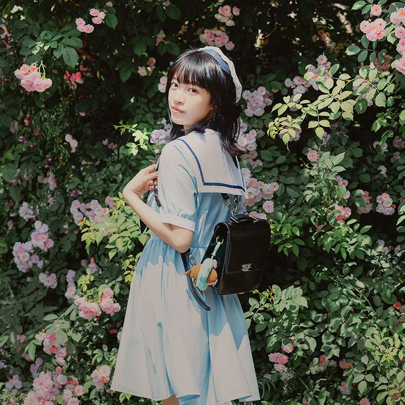 セーラー服 清楚な青空セーラーワンピース