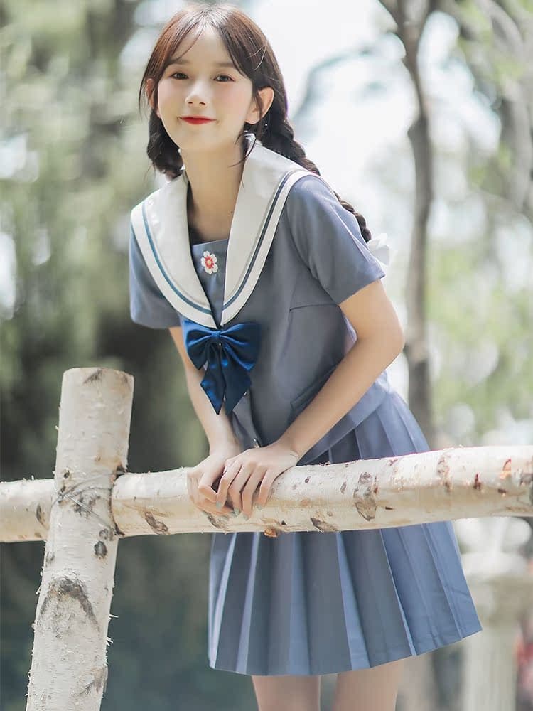 セーラー服 清楚系セーラー襟付き半袖ブラウス