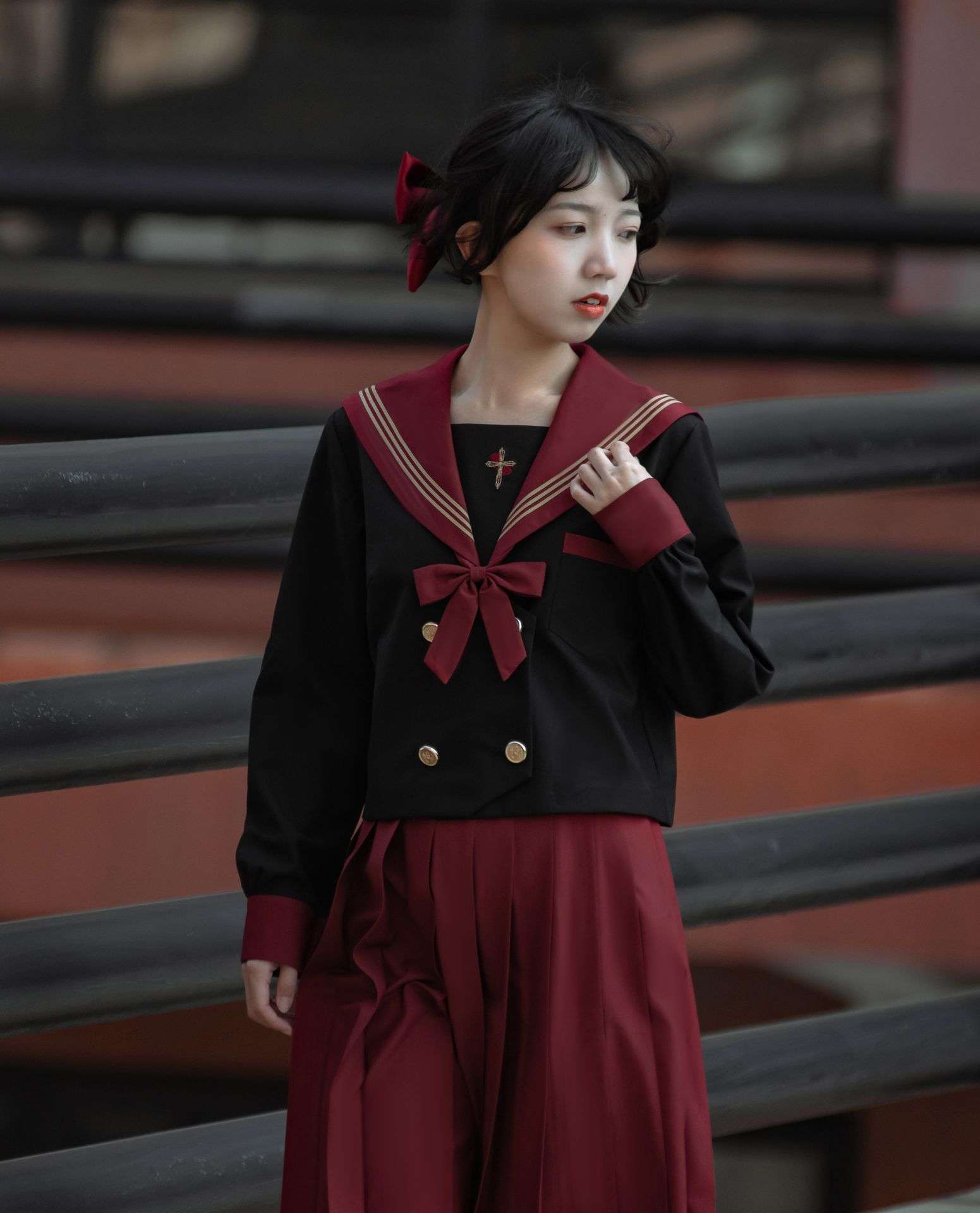 セーラー服 古典的リボン付き 制服