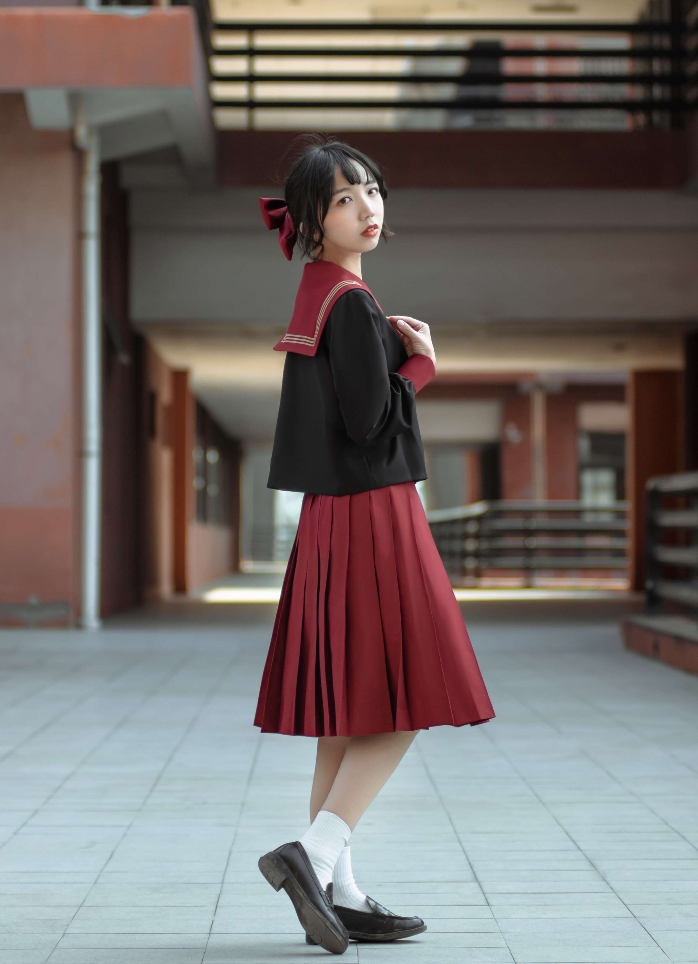 セーラー服 古典的リボン付き 制服