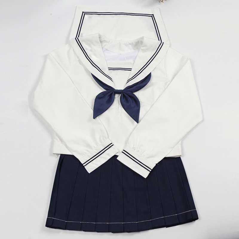 セーラー服 清楚な雰囲気のスクール