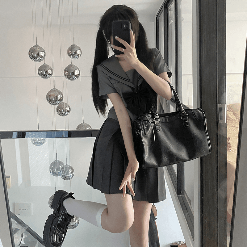 セーラー服 モダンセーラー風リボン付きグレートップス