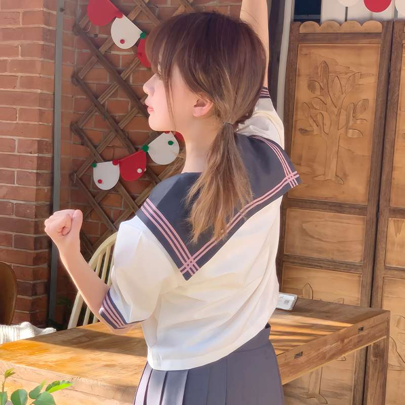 セーラー服 清楚可愛い学生風 コスプレ衣装