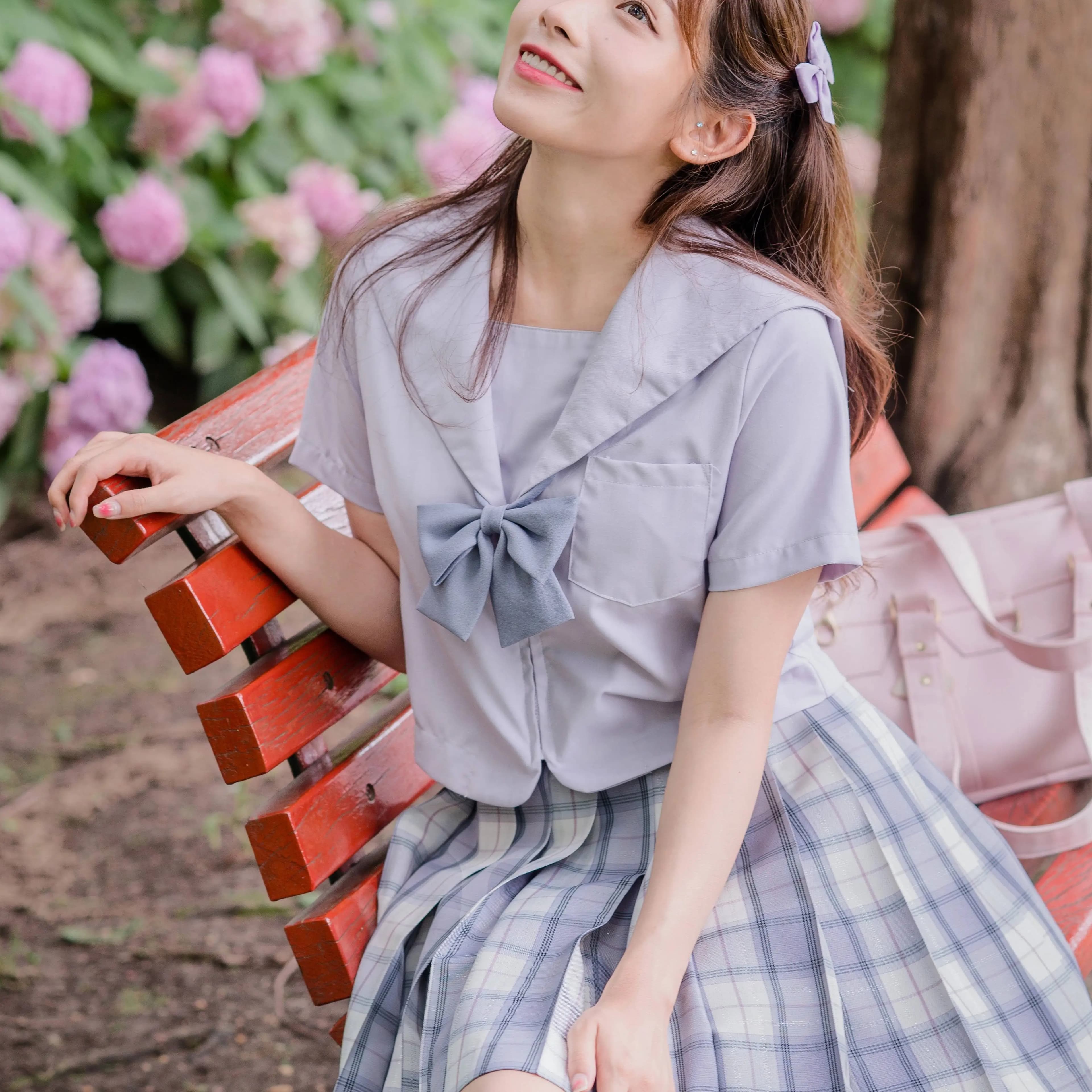 セーラー服 リボン飾り付き清楚セーラーブラウス
