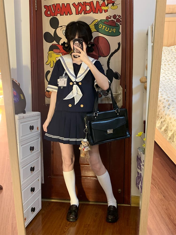 セーラー服 伝統風マリンスタイル