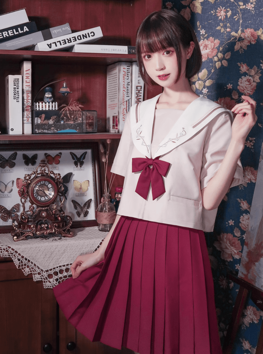 セーラー服 乙女心くすぐるレトロ風