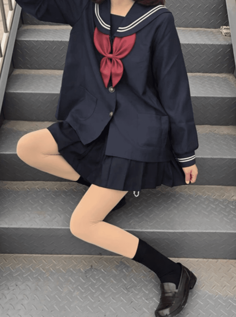 セーラー服 クラシック紺色 赤リボン付き