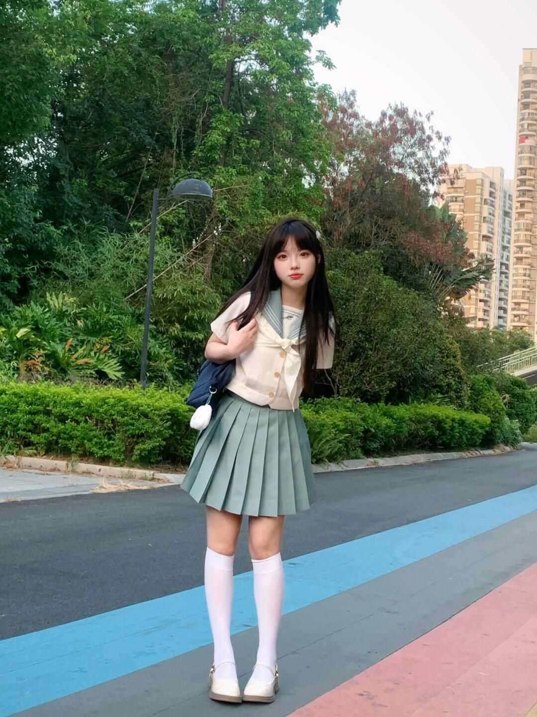 セーラー服 清楚な雰囲気の学生風