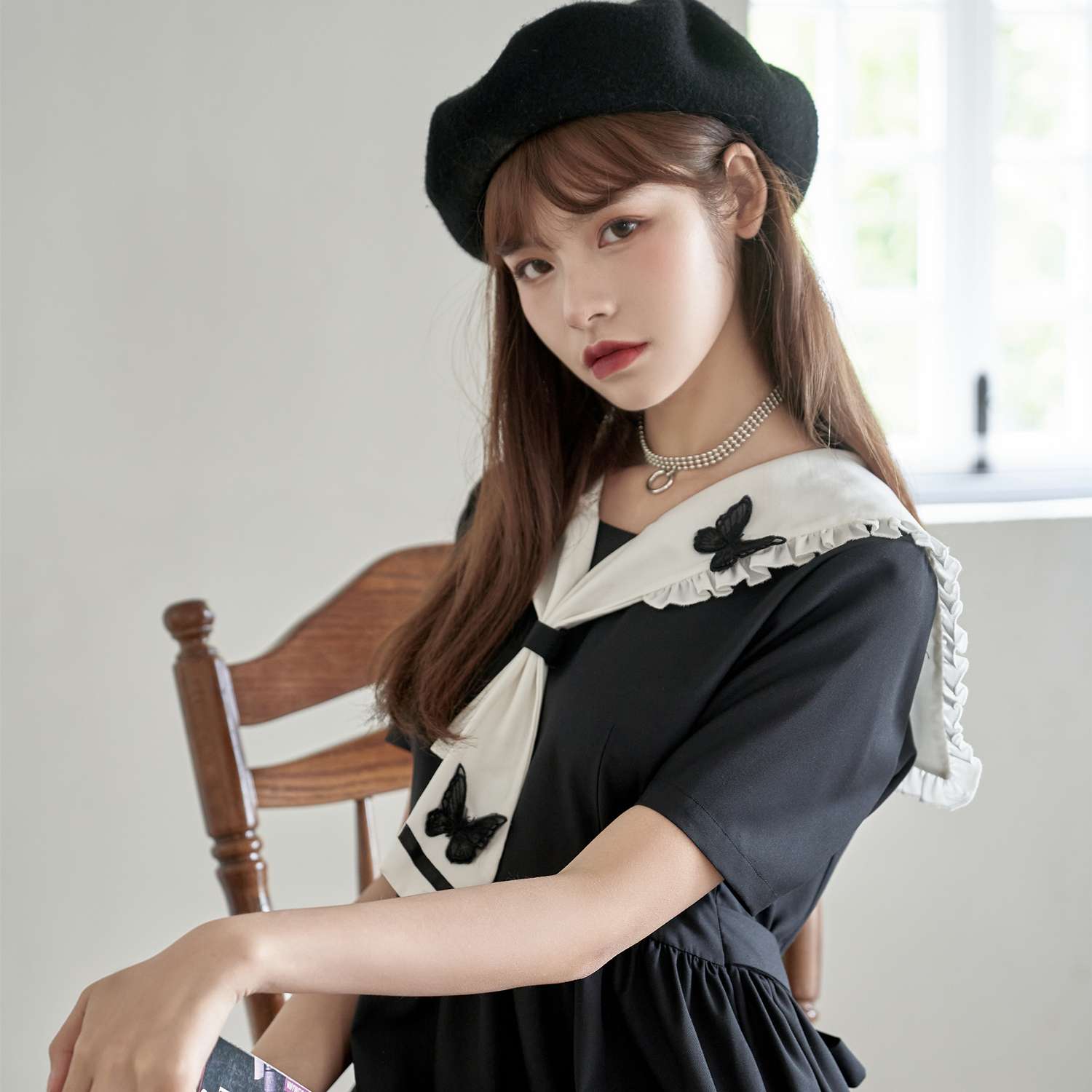 セーラー服 レトロモダンな黒セーラーワンピース