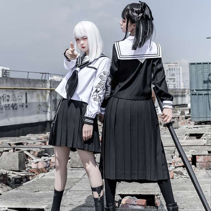 セーラー服 ゴシック 十字架&スカル刺繍入り