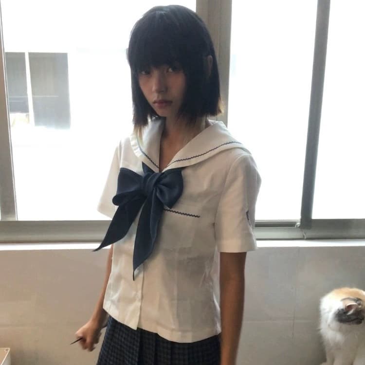 セーラー服 清楚リボン付き学園セーラーブラウス