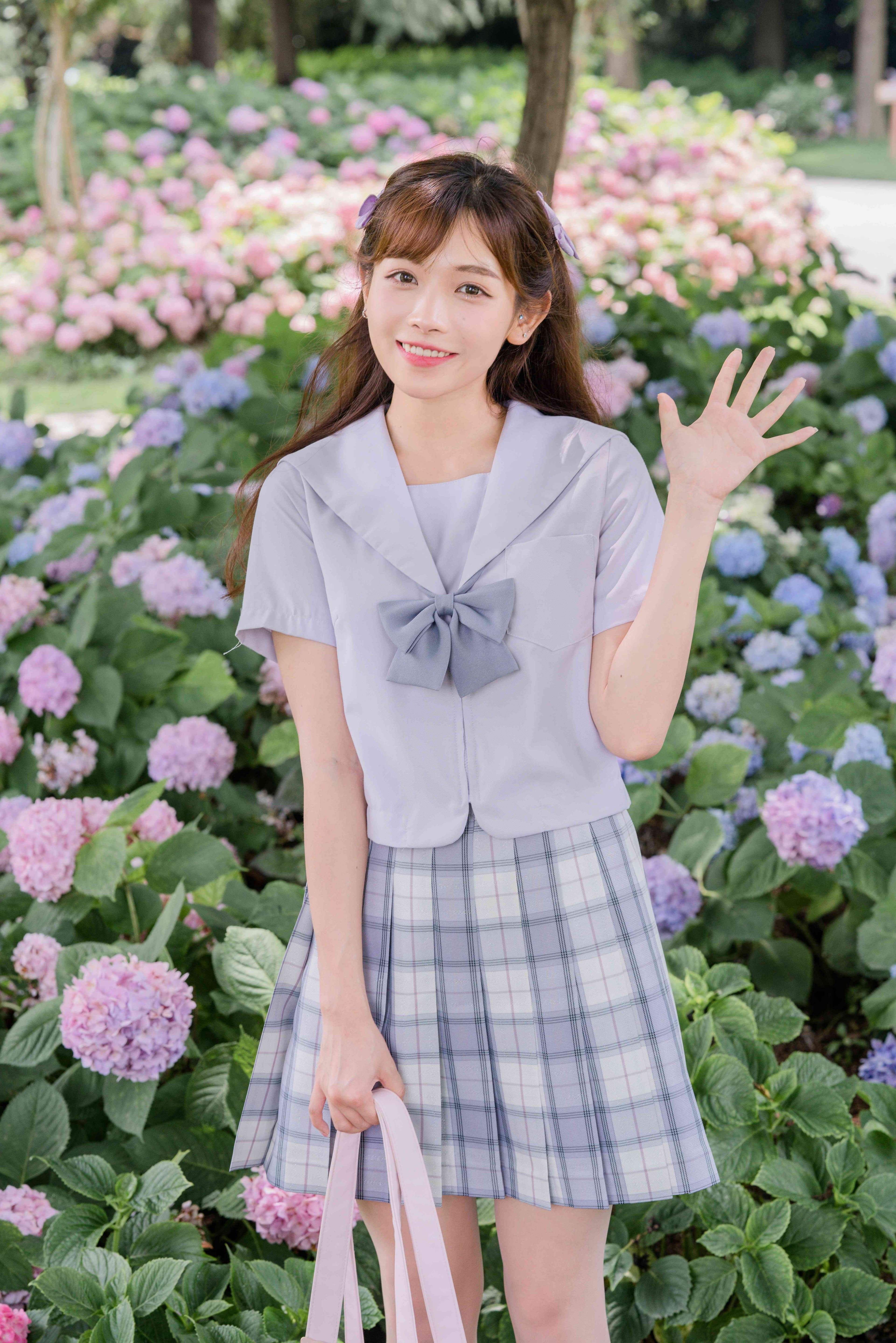 セーラー服 リボン飾り付き清楚セーラーブラウス