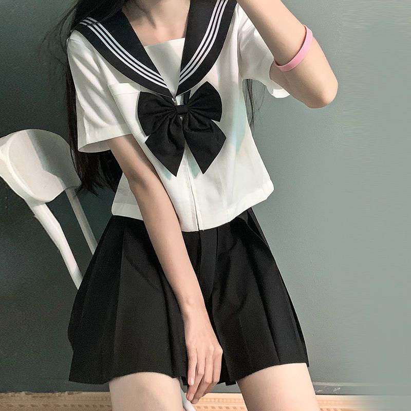 セーラー服 JK風 コスチューム 白黒リボン付き