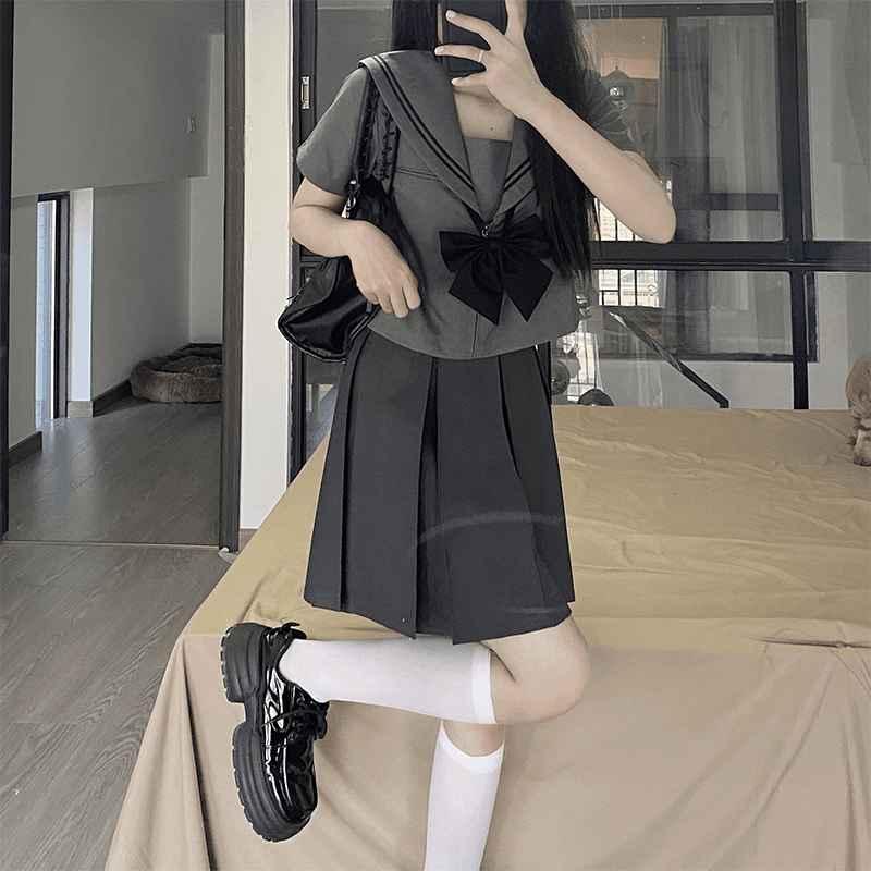 セーラー服 モダンセーラー風リボン付きグレートップス