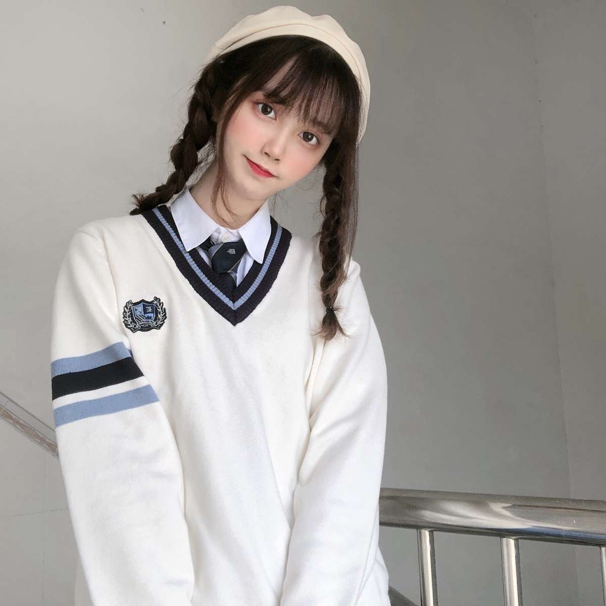 セーラー服 学園風Vネックセーラーニットセーター