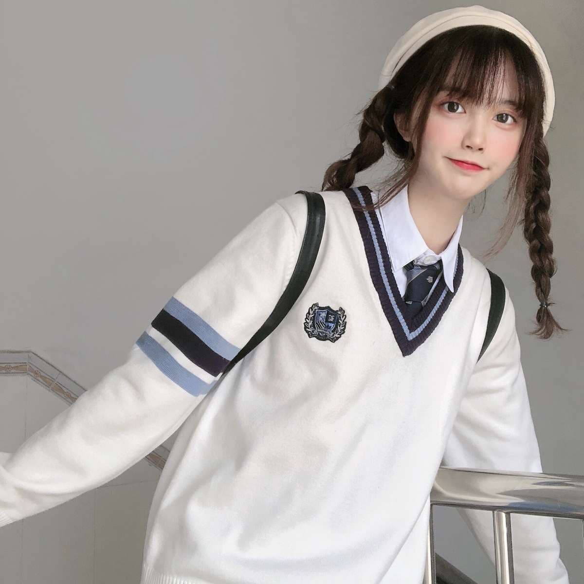 セーラー服 学園風Vネックセーラーニットセーター