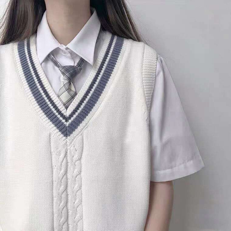 セーラー服 学園風セーラーカーディガン 清楚な白ニット