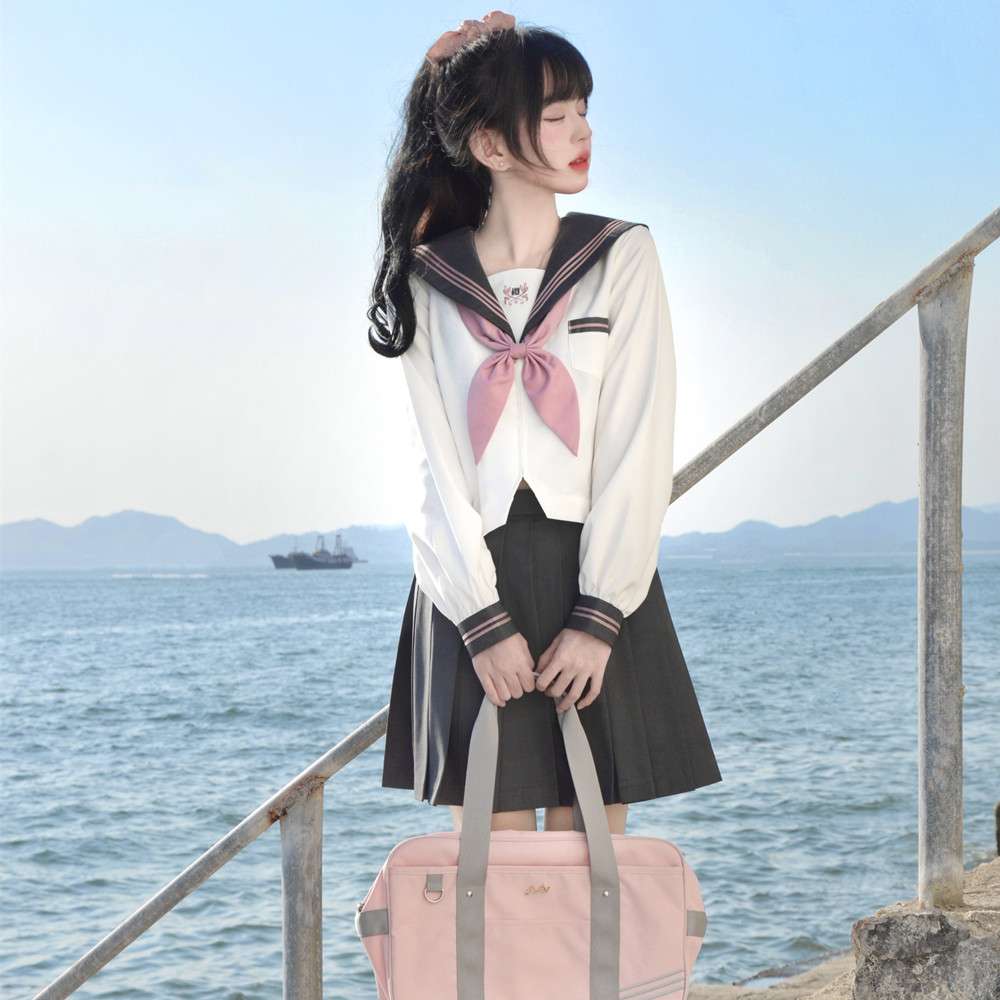 セーラー服 清楚な雰囲気の学生風 上下セット