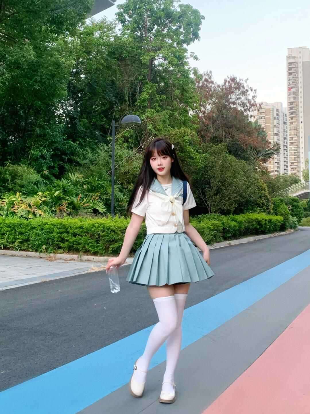 セーラー服 清楚な雰囲気の学生風