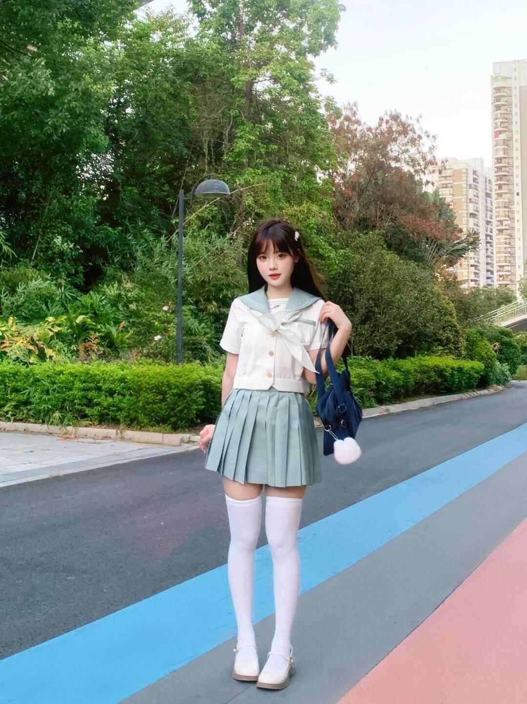 セーラー服 清楚な雰囲気の学生風
