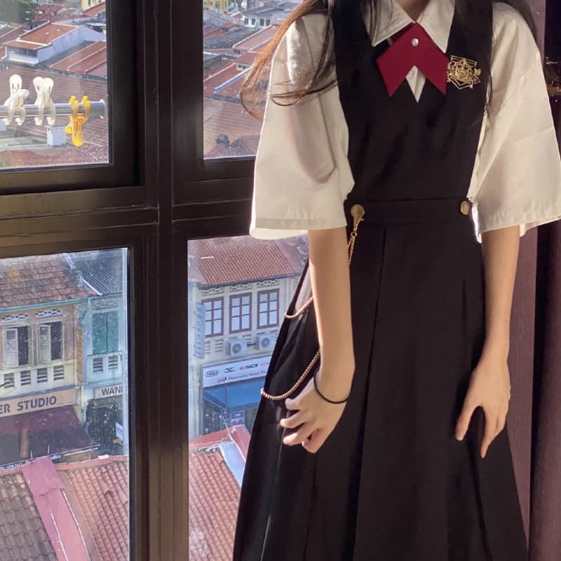 セーラー服 学園風チェーン装飾付きセーラーブラウス