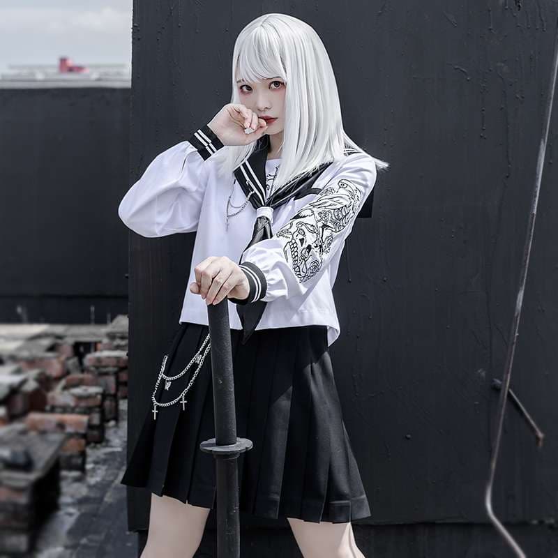 セーラー服 ゴシック 十字架&スカル刺繍入り
