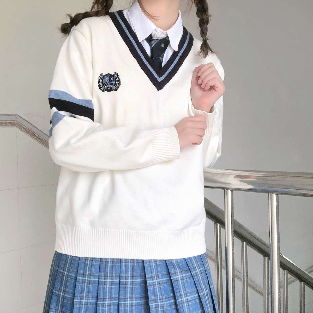セーラー服 学園風Vネックセーラーニットセーター