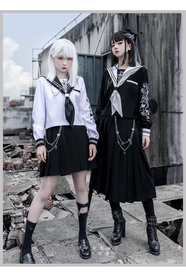 セーラー服 ゴシック 十字架&スカル刺繍入り
