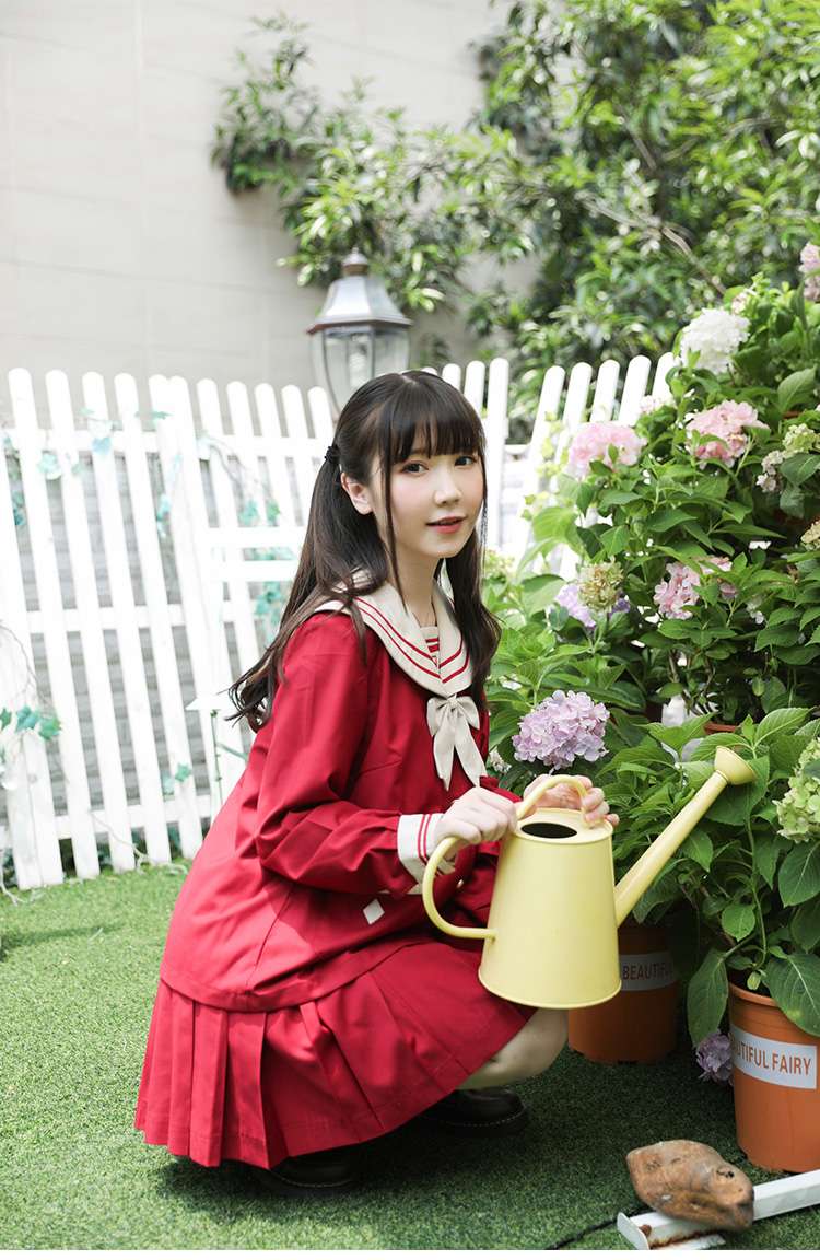 セーラー服 清楚可憐な制服風セーラーワンピース