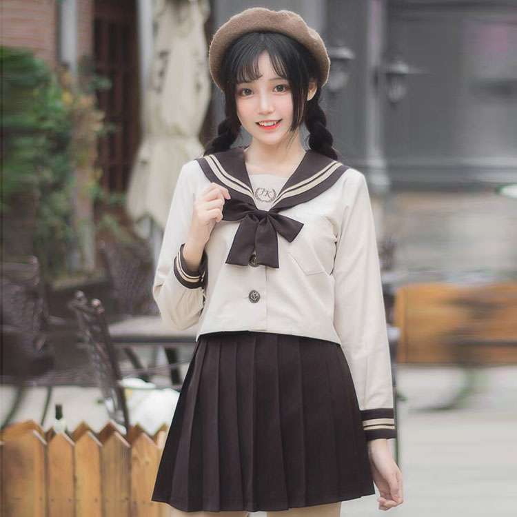 セーラー服 本格 学生 レトロな雰囲気を演出
