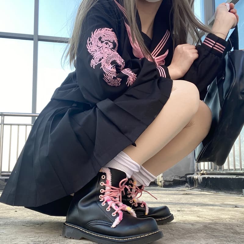セーラー服 龍刺繍入り伝統