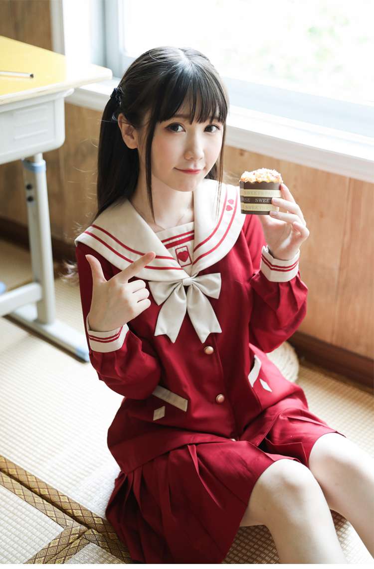 セーラー服 清楚可憐な制服風セーラーワンピース