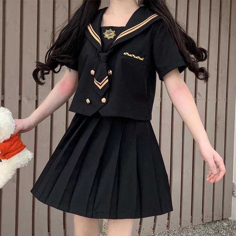 セーラー服 金襟ワッペン付き 風トップス